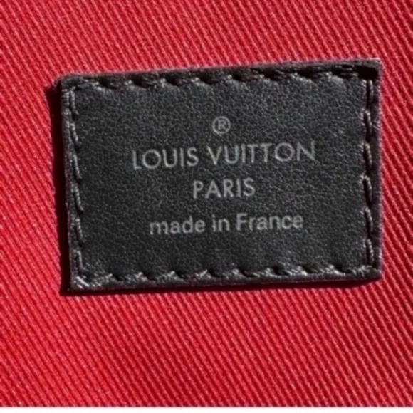 LOUIS VUITTON  Utility Backpack damier - Picture 6 of 8